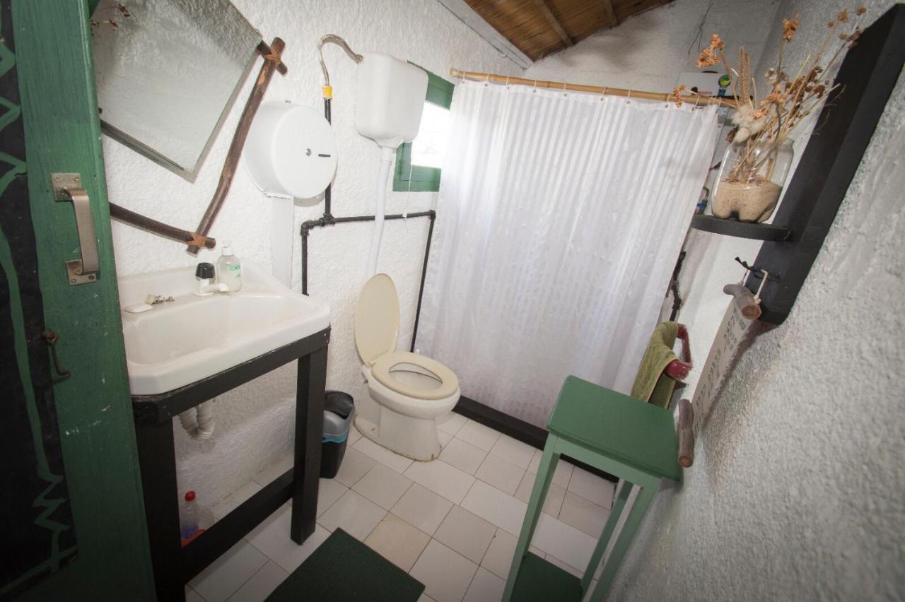 קאבו פולוניו Hostel Albatros מראה חיצוני תמונה